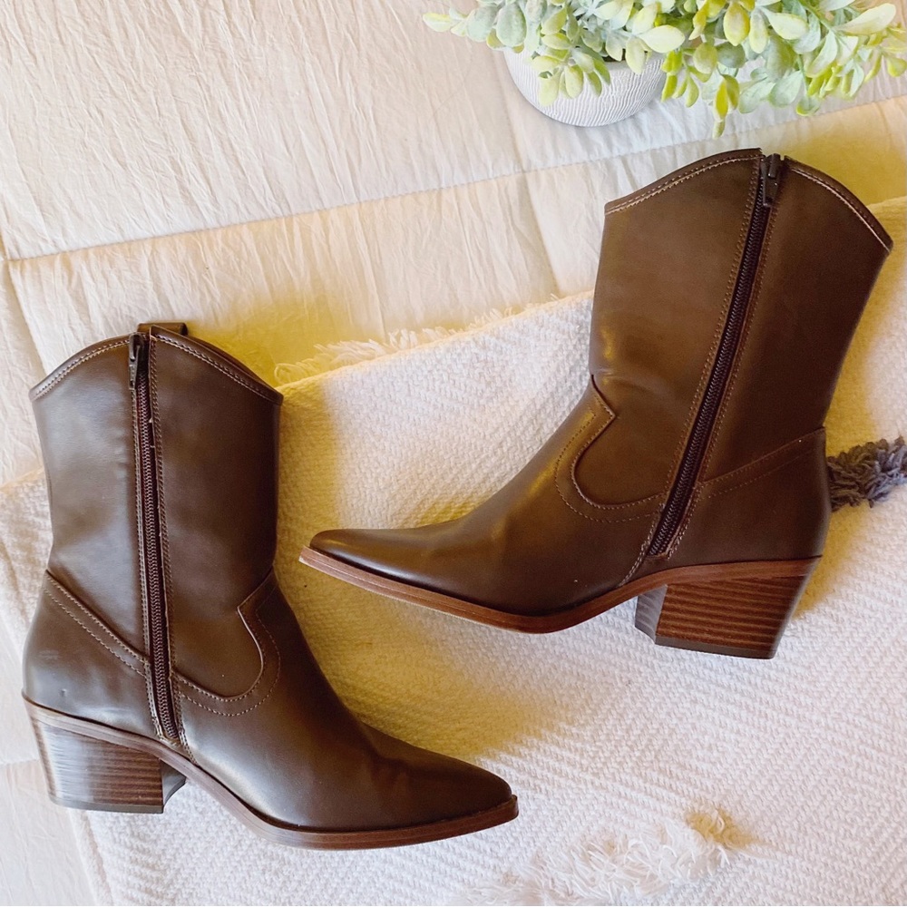 Universal Thread Brown Western Booties - image 1